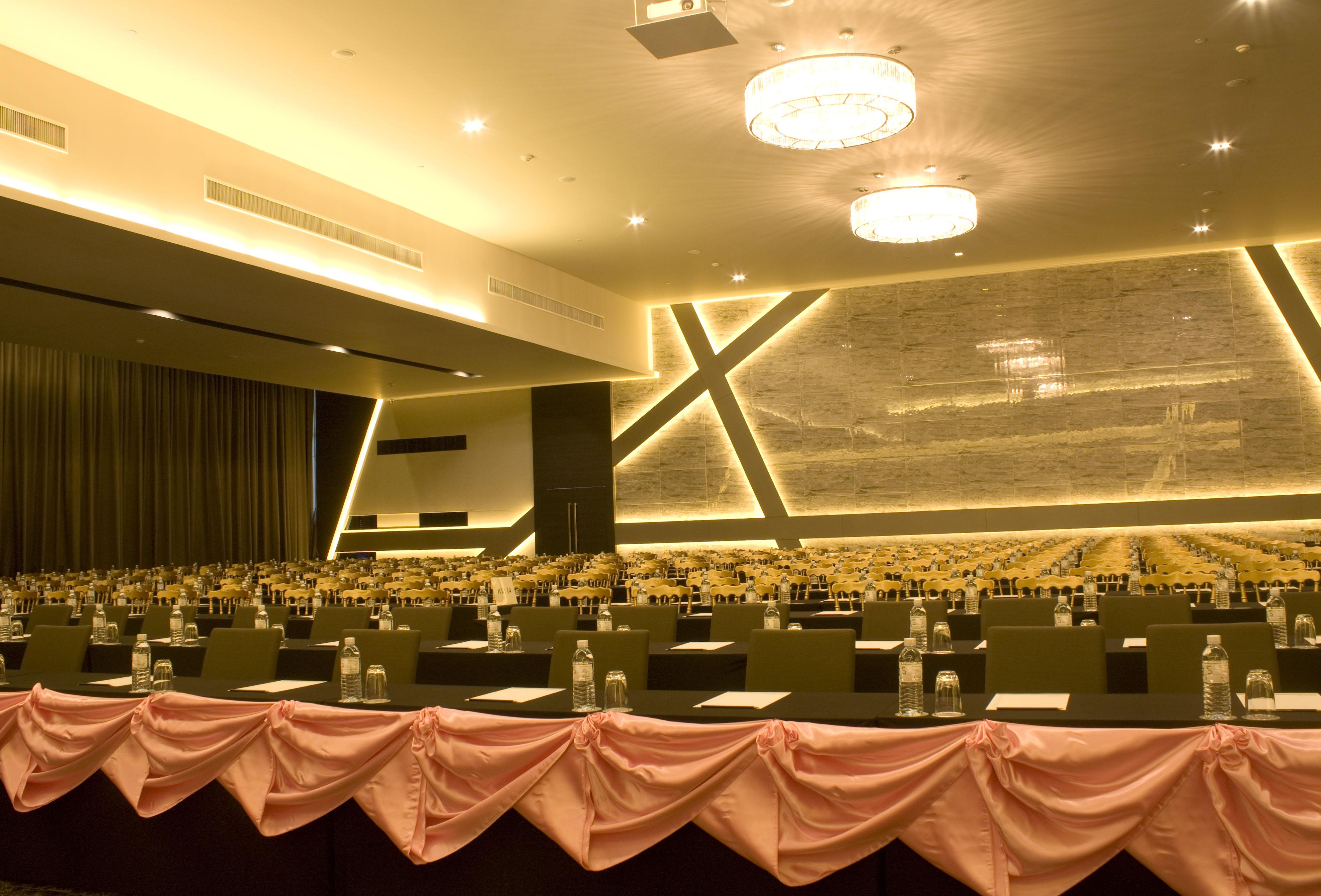 Tsix5 Hotel Pattaya Eksteriør bilde