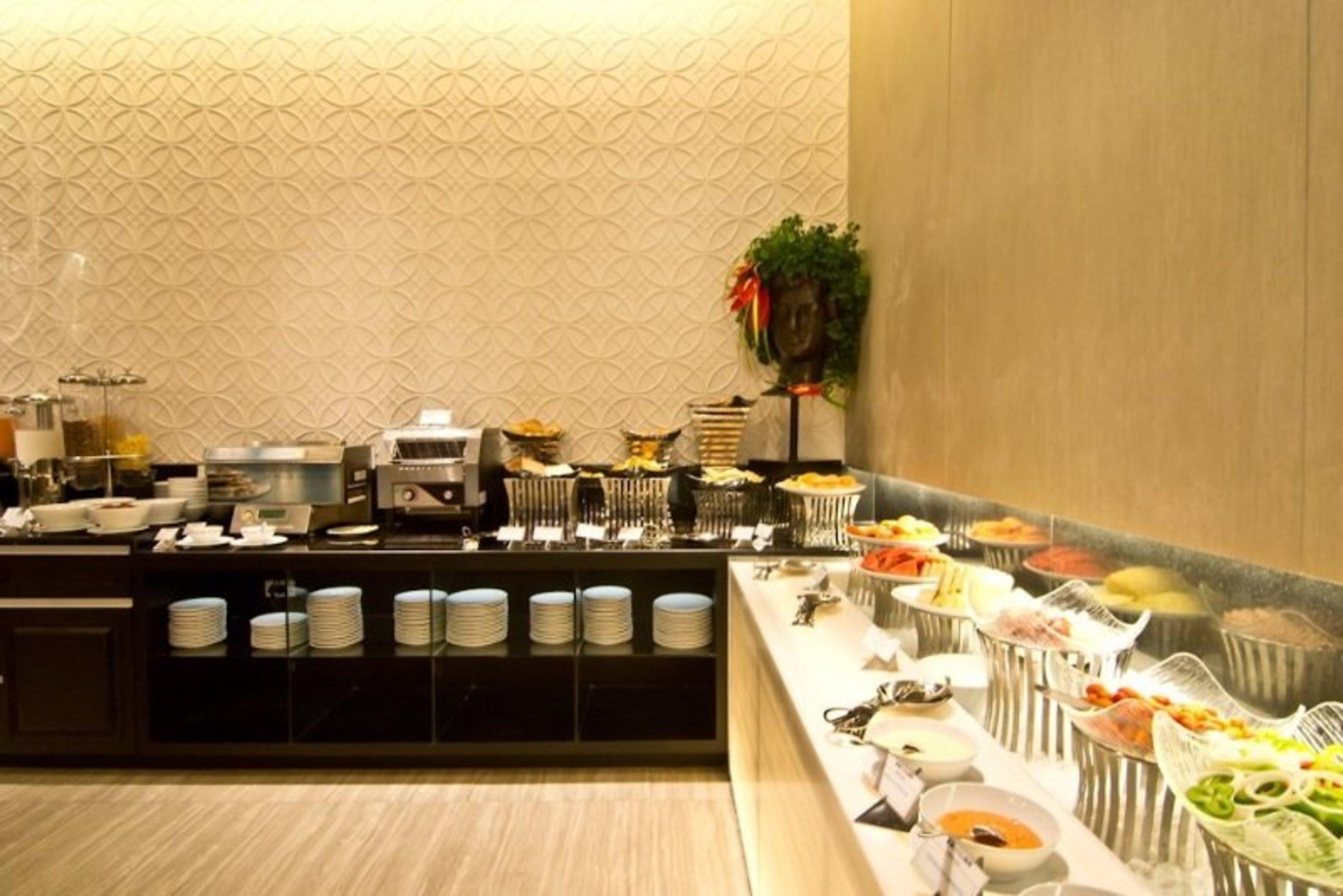Tsix5 Hotel Pattaya Eksteriør bilde